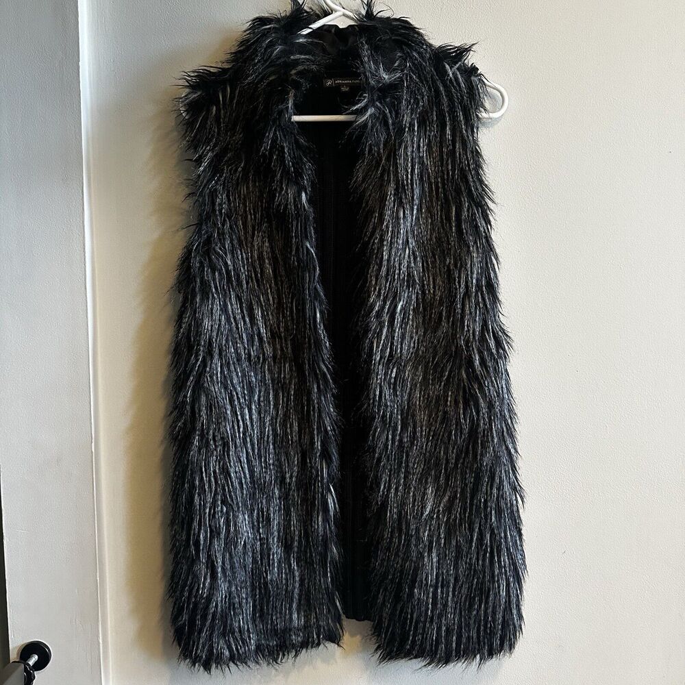 Adrianna Papell Women's Black Faux Fur Sweater Vest Size Small Holiday Party